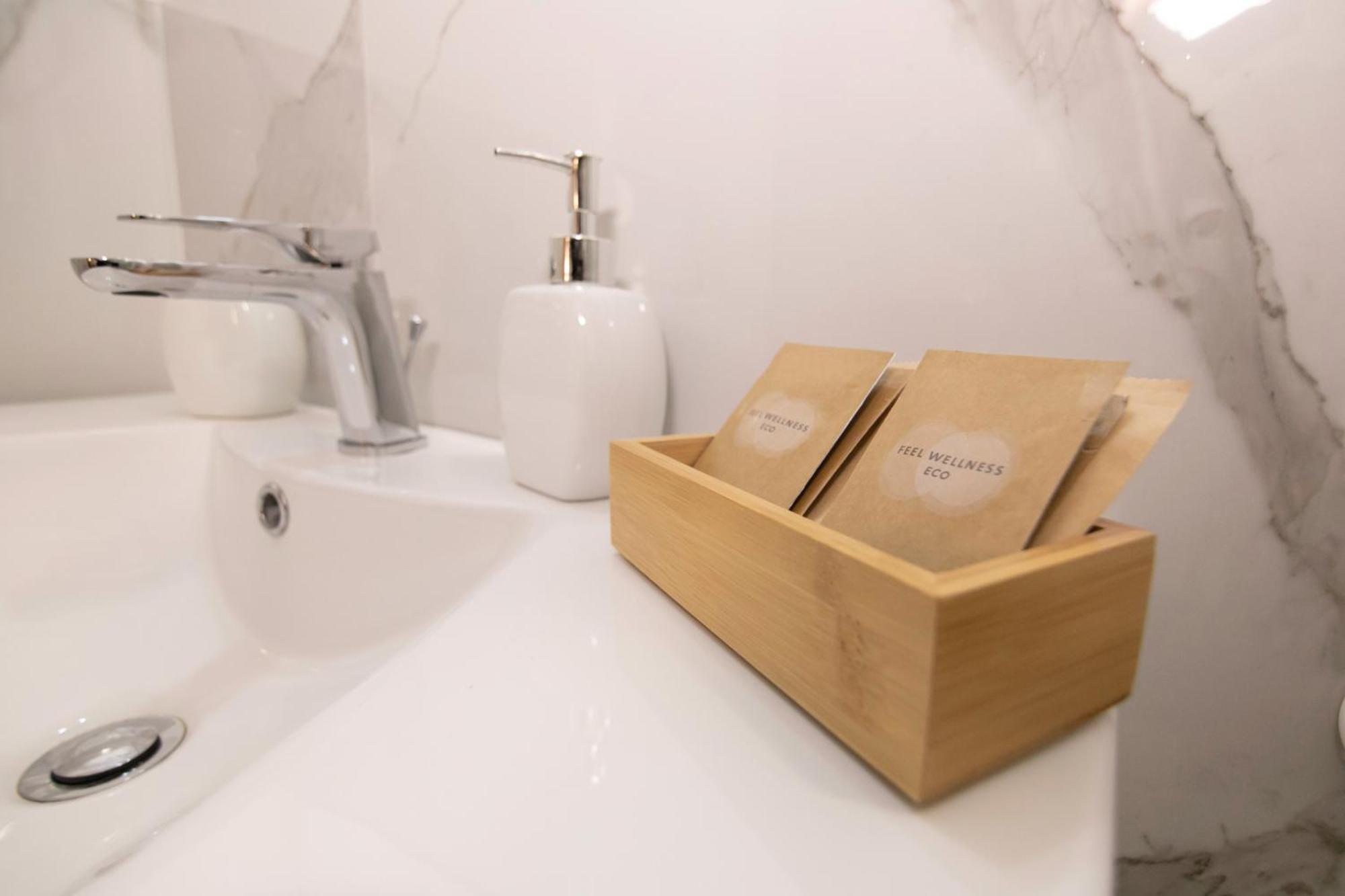 Villareale47 Luxury Suites & Rooms Παλέρμο Εξωτερικό φωτογραφία