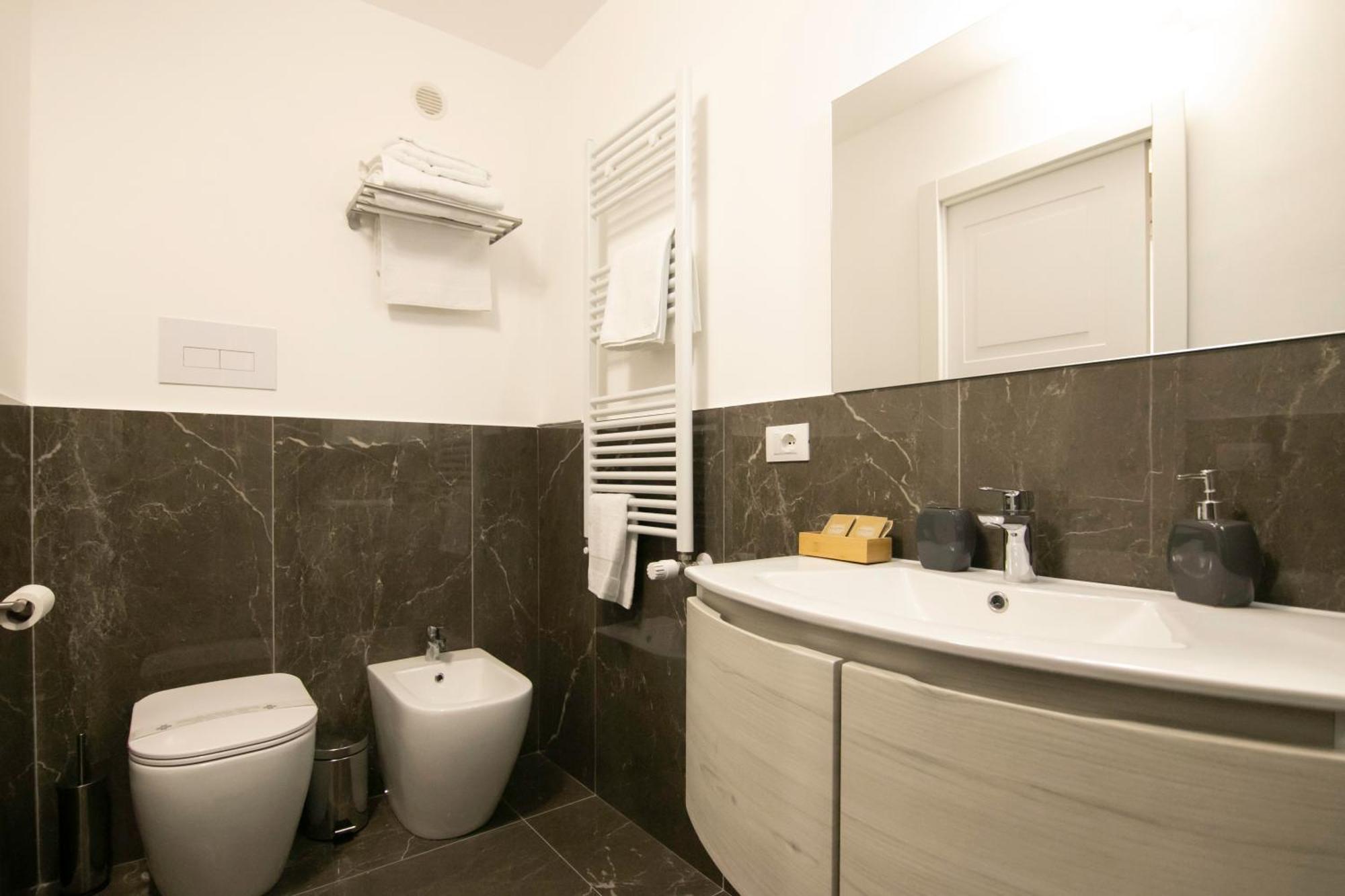 Villareale47 Luxury Suites & Rooms Παλέρμο Εξωτερικό φωτογραφία